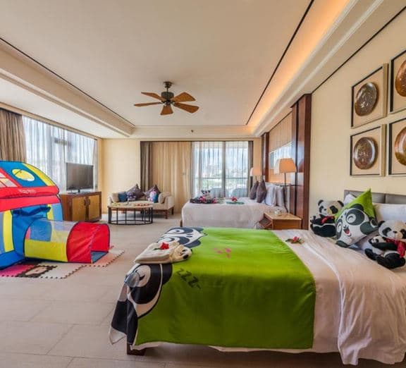 CROWNE PLAZA FAMILY ROOM Номера