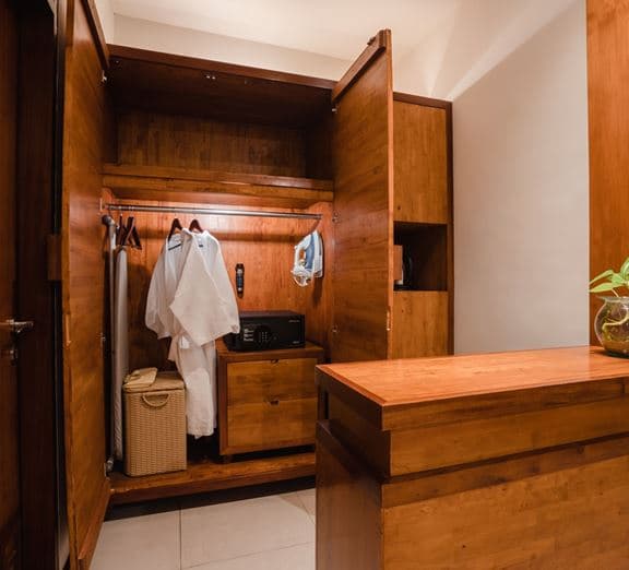 JUNIOR SUITE Номера