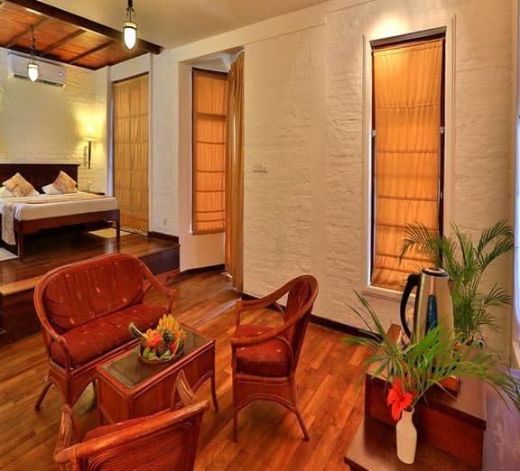 VILLA ROOMS WITH JACUZZI Номера