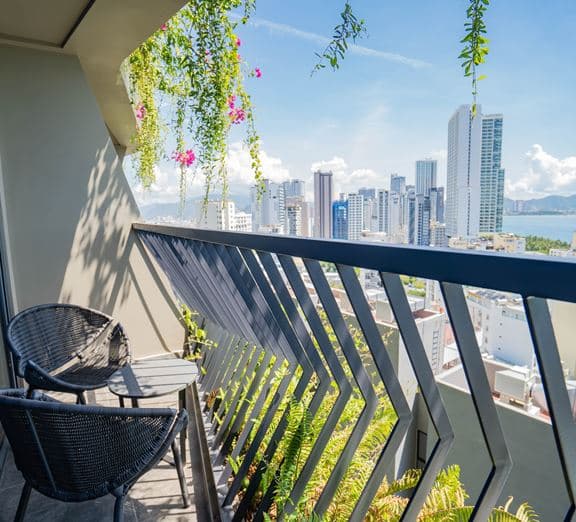 SIGNATURE CLOUD SEA WITH BALCONY (NO EXTRA BED) Номера