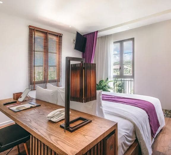 DELUXE ROOM - BLUE POND (NO EXTRA BED) Номера