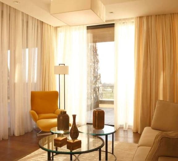 DELUXE SUITE Номера