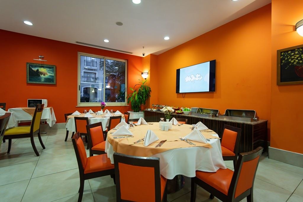 restaurants-papaya-restaurant