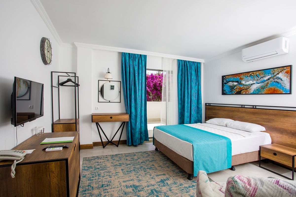 rooms-family-room-one-bedrooms