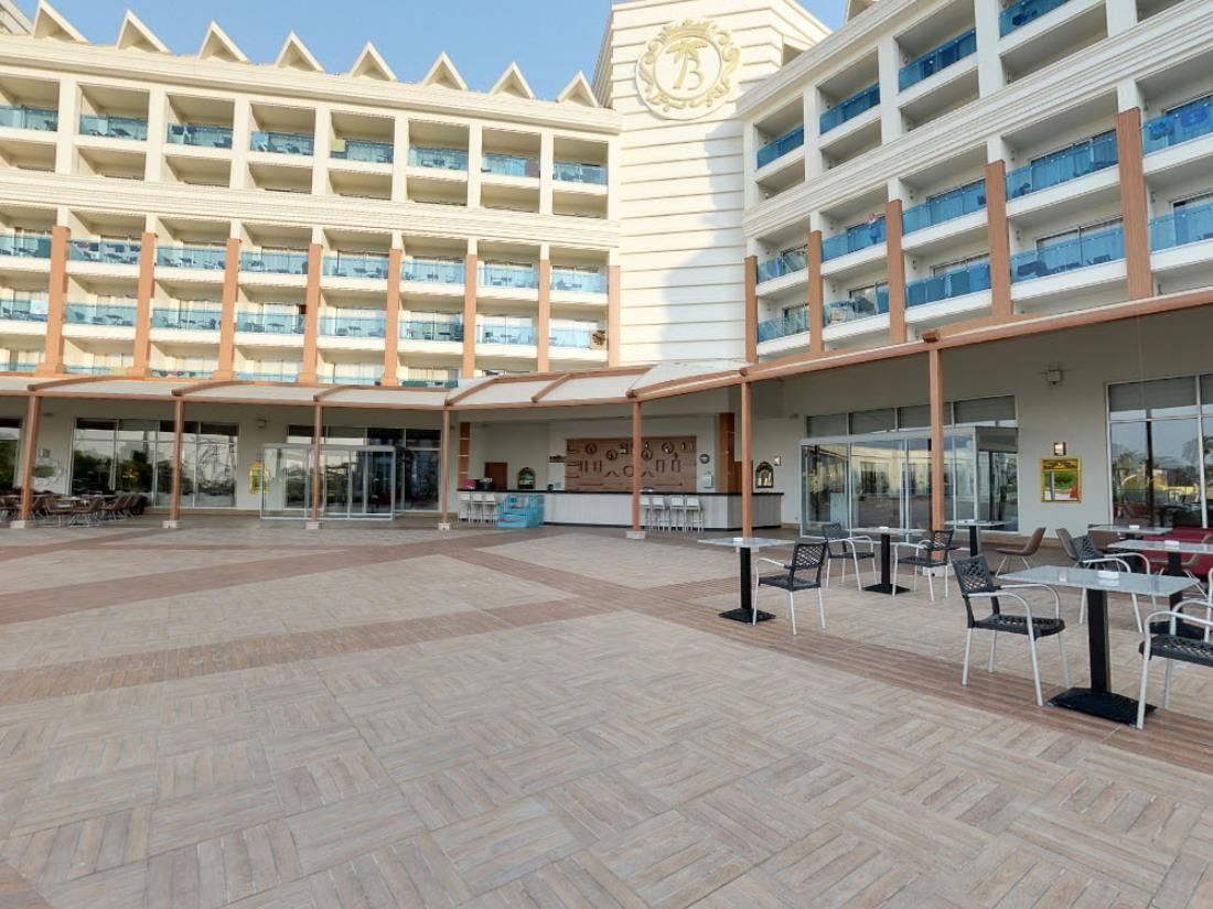 bars-be-oasis-teras-bar