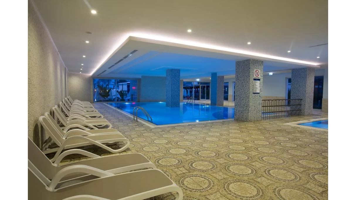 pools-indoor-pool