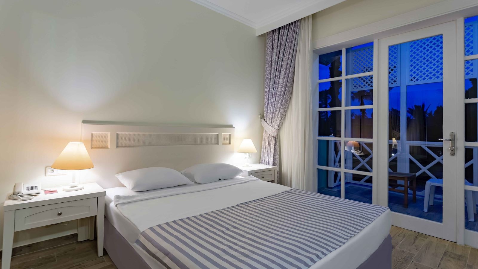 rooms-junior-club-suite