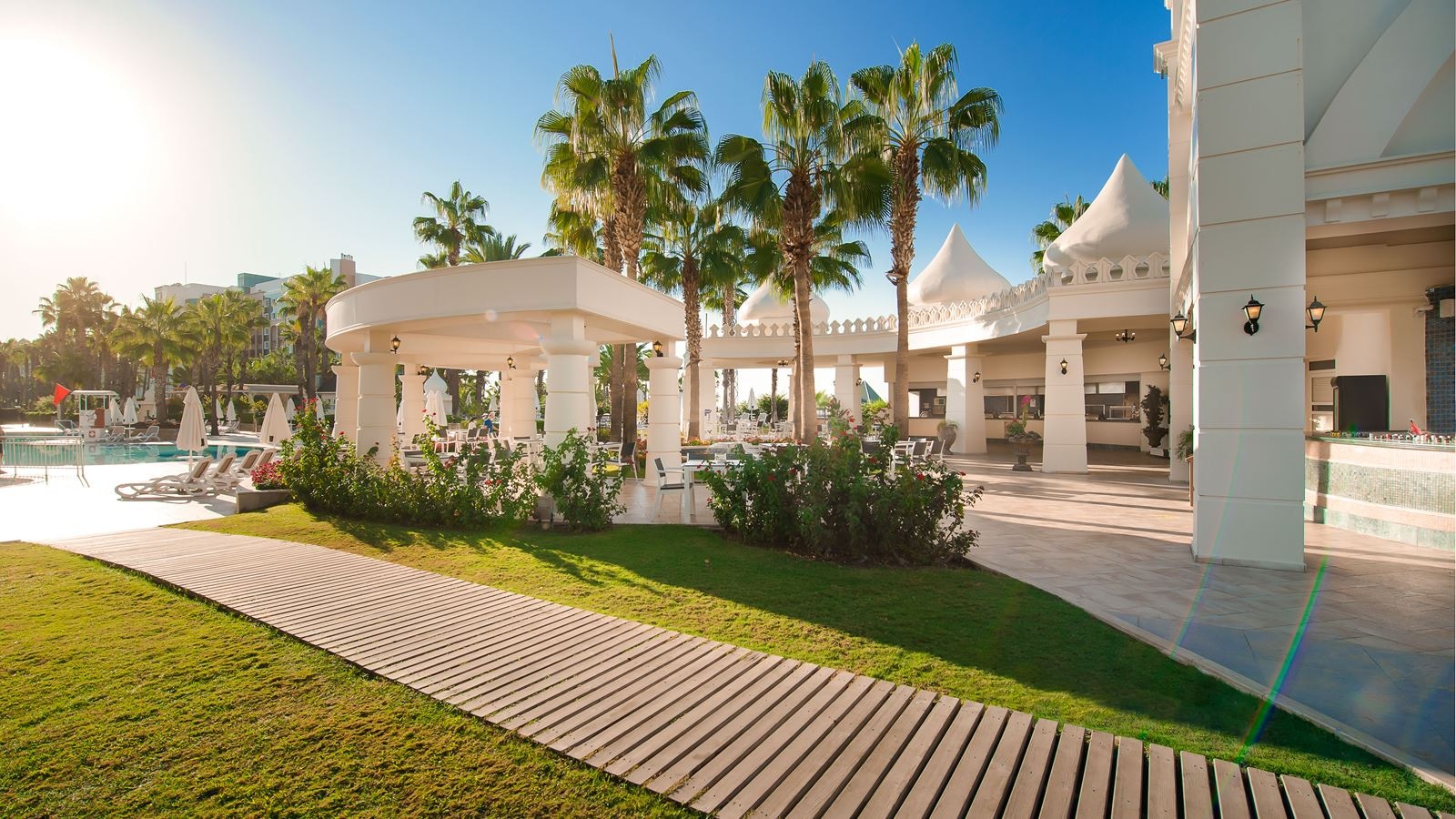 restaurants-luna-snack-restaurant