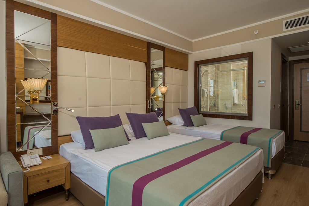 rooms-standard-room-with-balcony