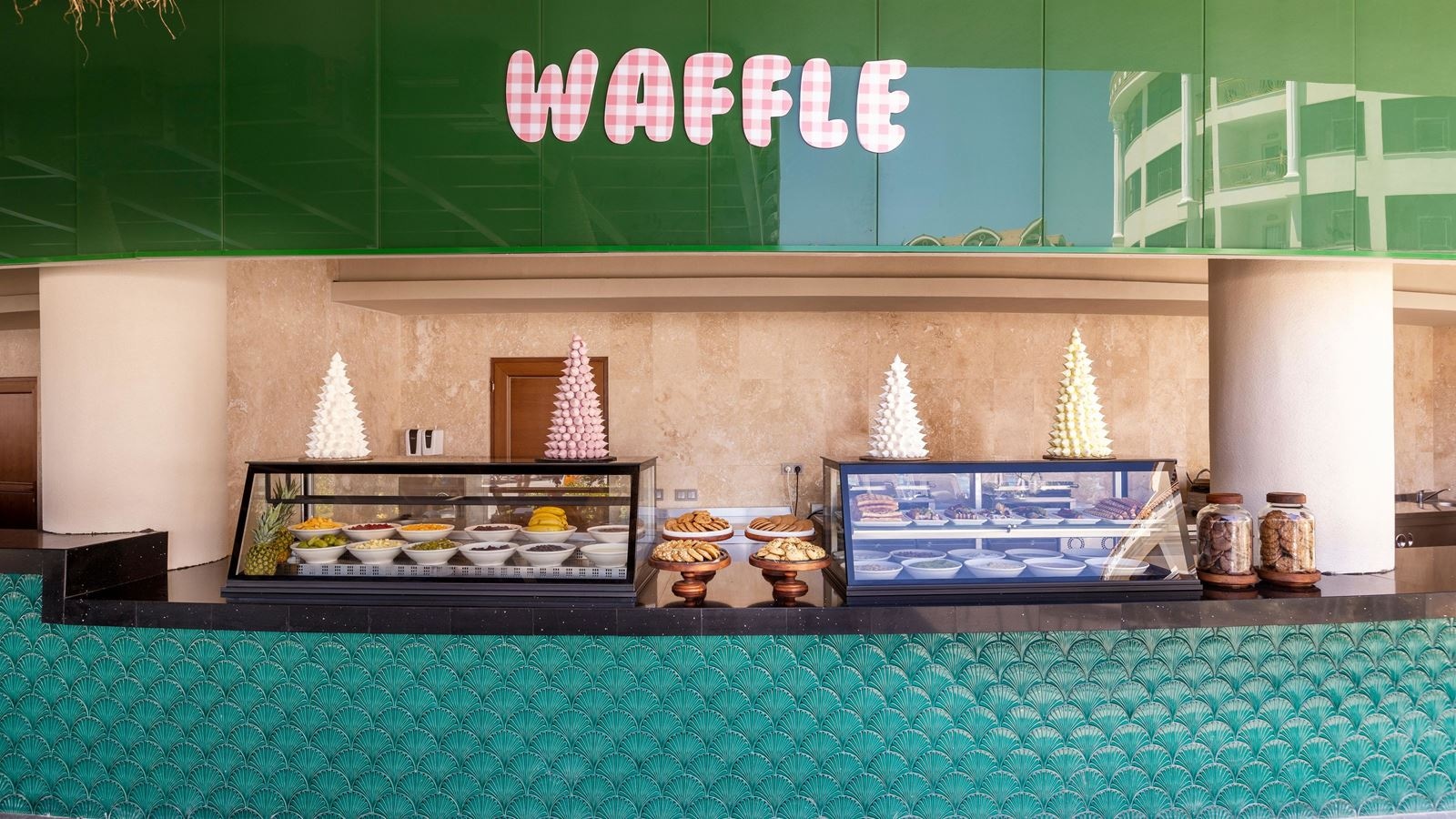 restaurants-waffle--ice-cream-house