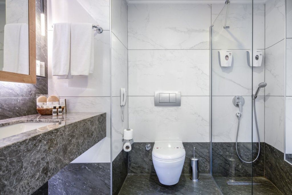 rooms-deluxe-terrace-room-with-jacuzzi