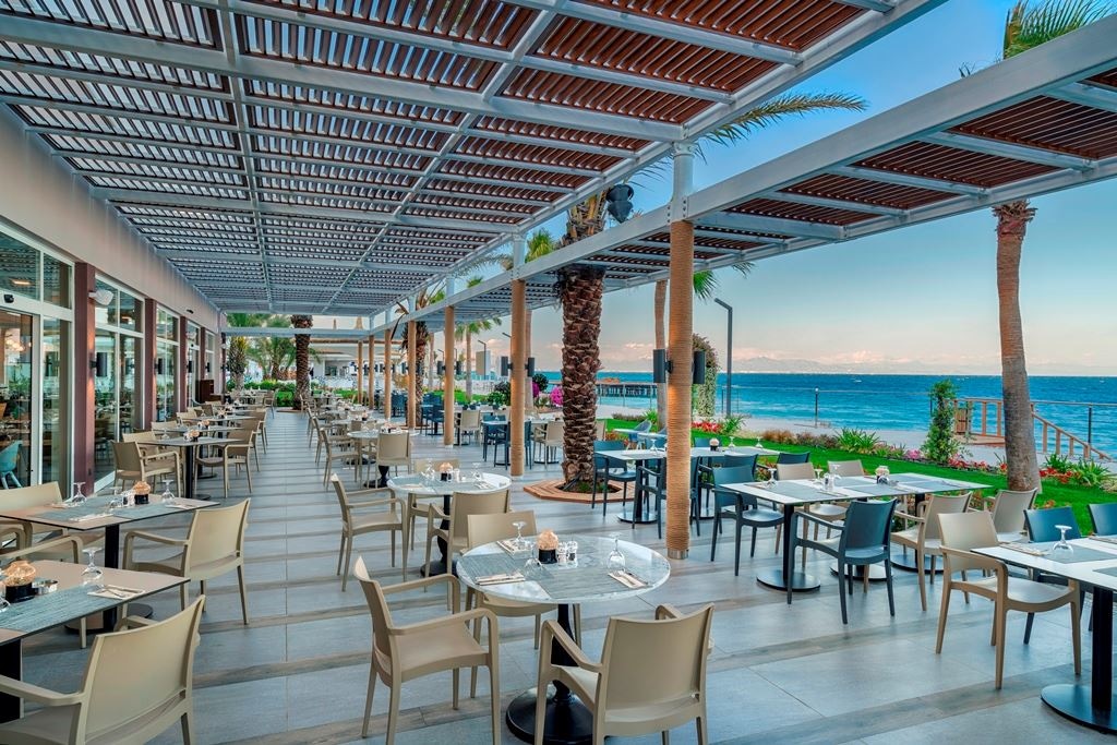 restaurants-zepyranthes-main-restaurant