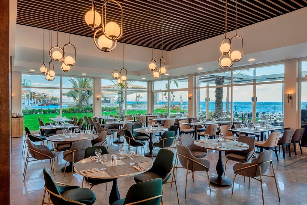 restaurants-zepyranthes-main-restaurant