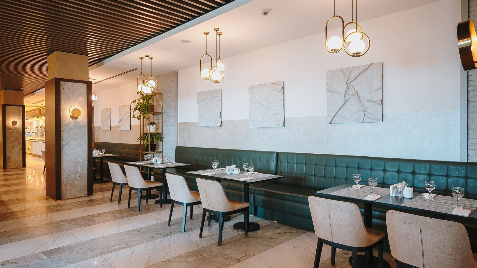 restaurants-zepyranthes-main-restaurant