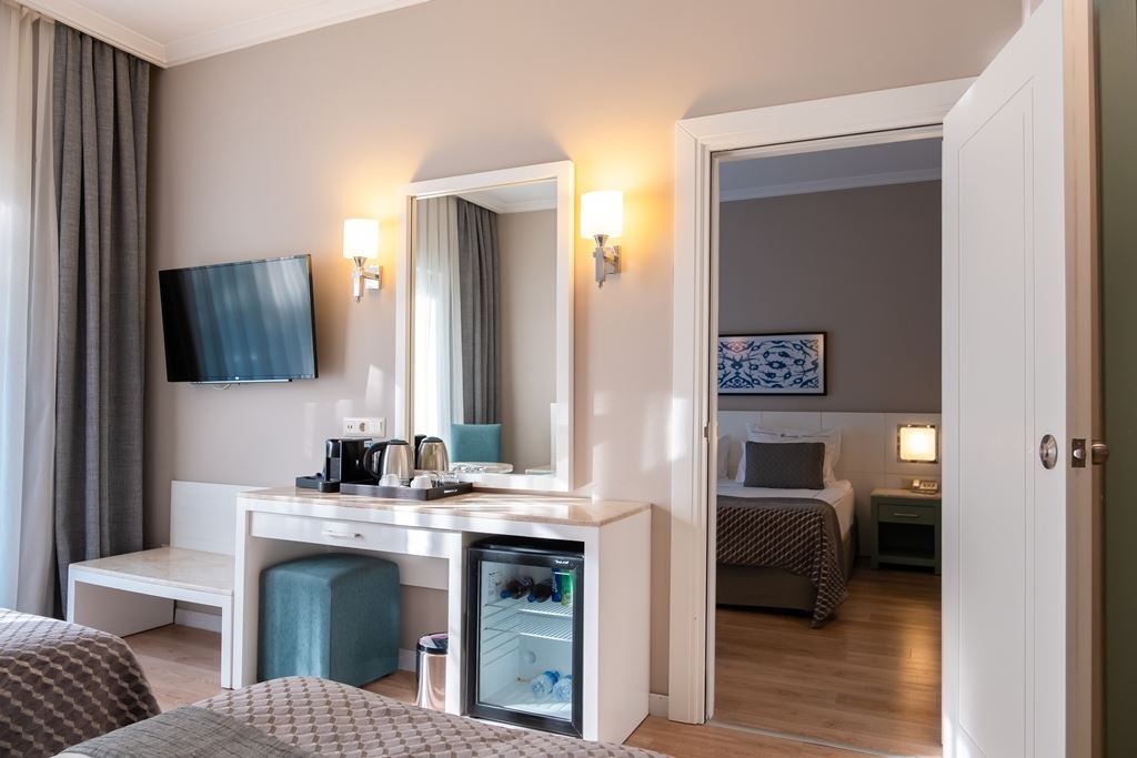 rooms-family-connection-room