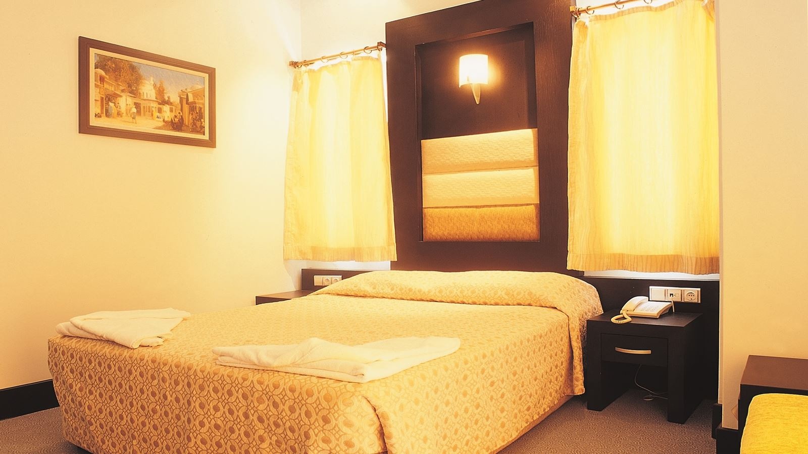 rooms-standard-room