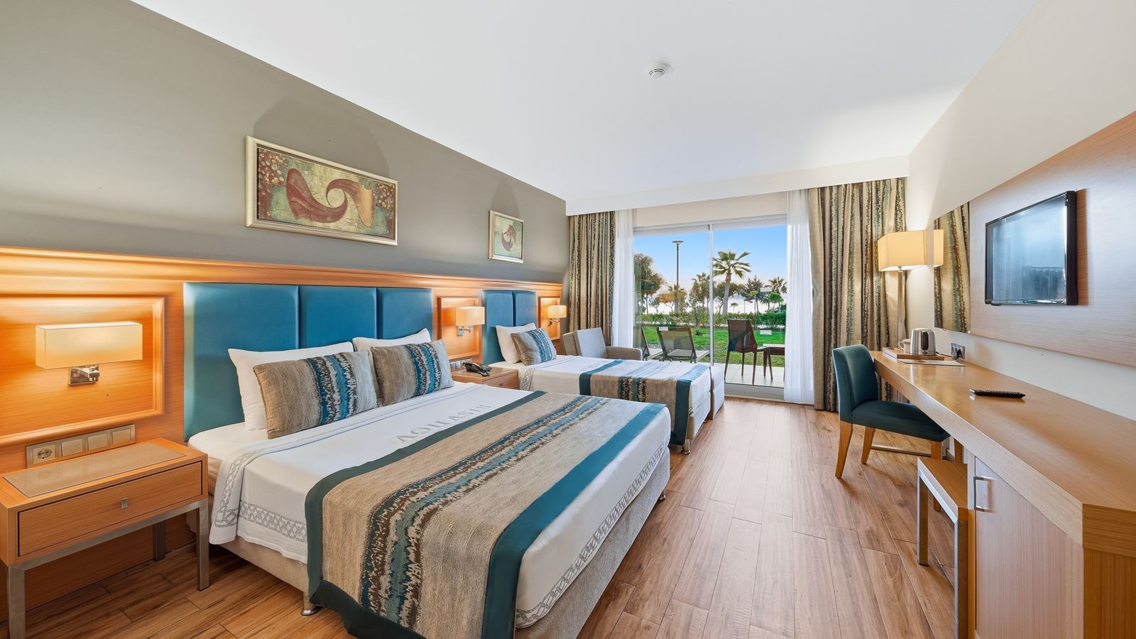 rooms-sunset-terrace-room