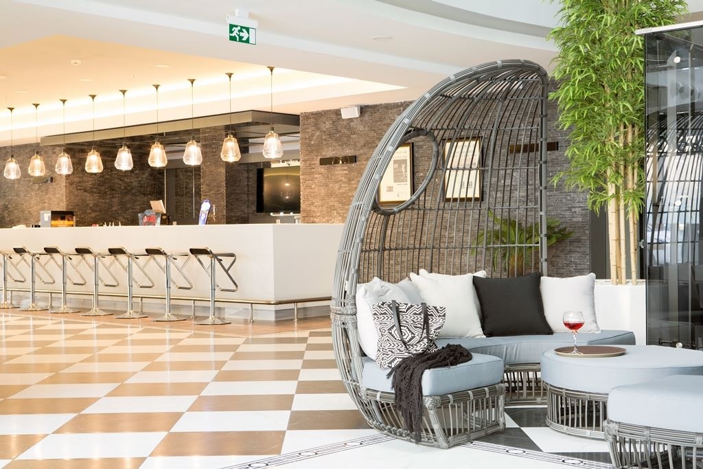 bars-lobby-bar