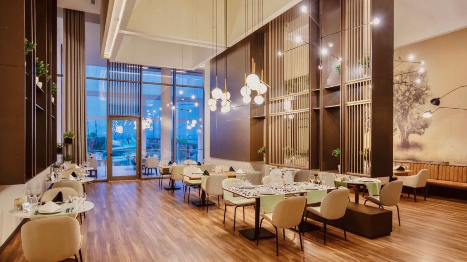 restaurants-gusto-restaurant