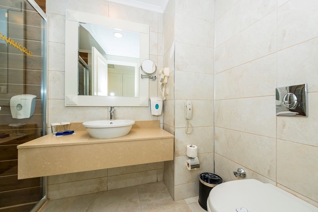 rooms-standard-room-side-sea-view