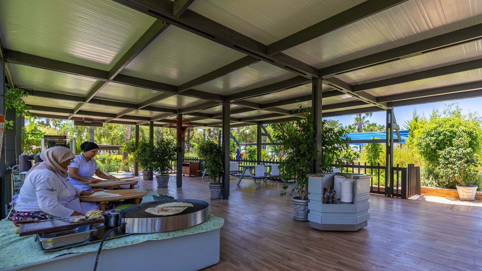 restaurants-aqua-food-corner