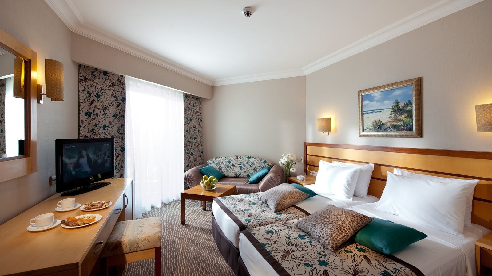 rooms-standard-room-land-view-with-balcony