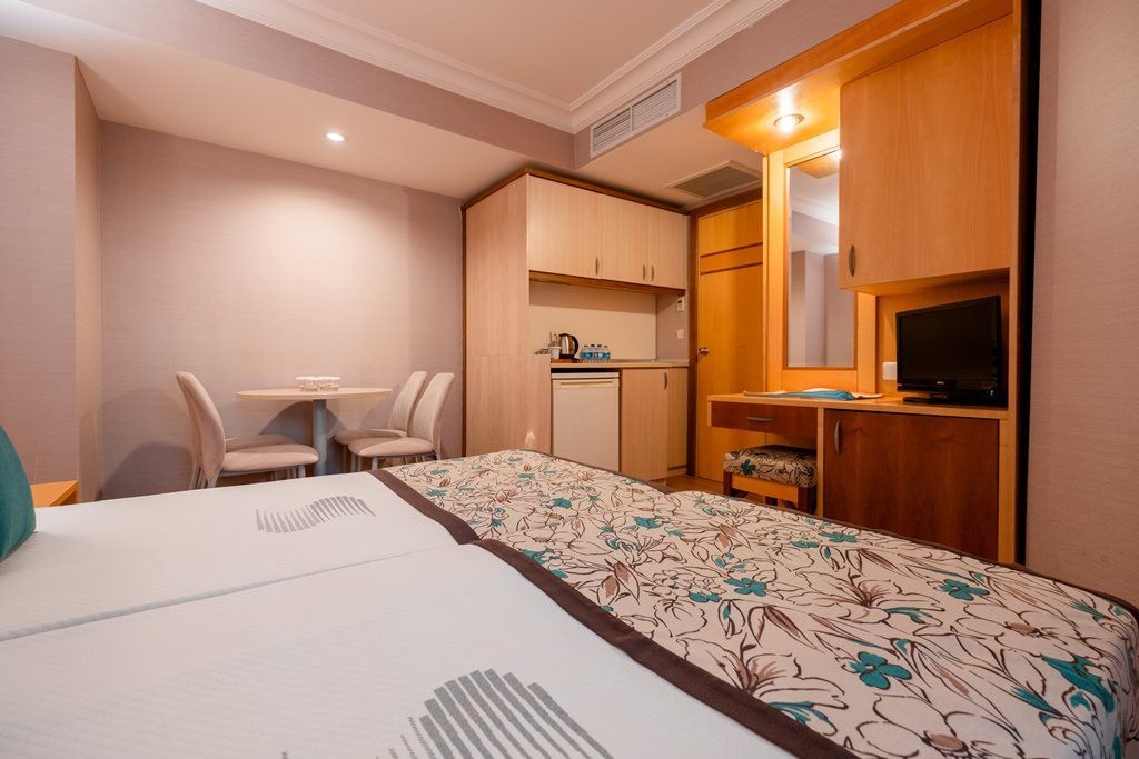 rooms-family-2-bedrooms