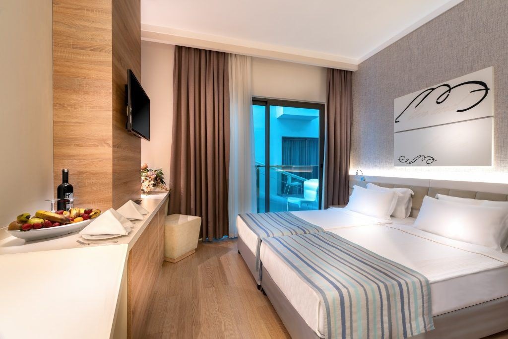 rooms-family-room