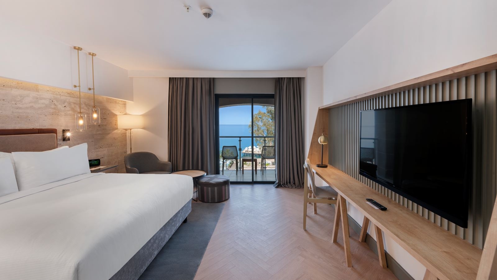 rooms-guest-room-sea-view