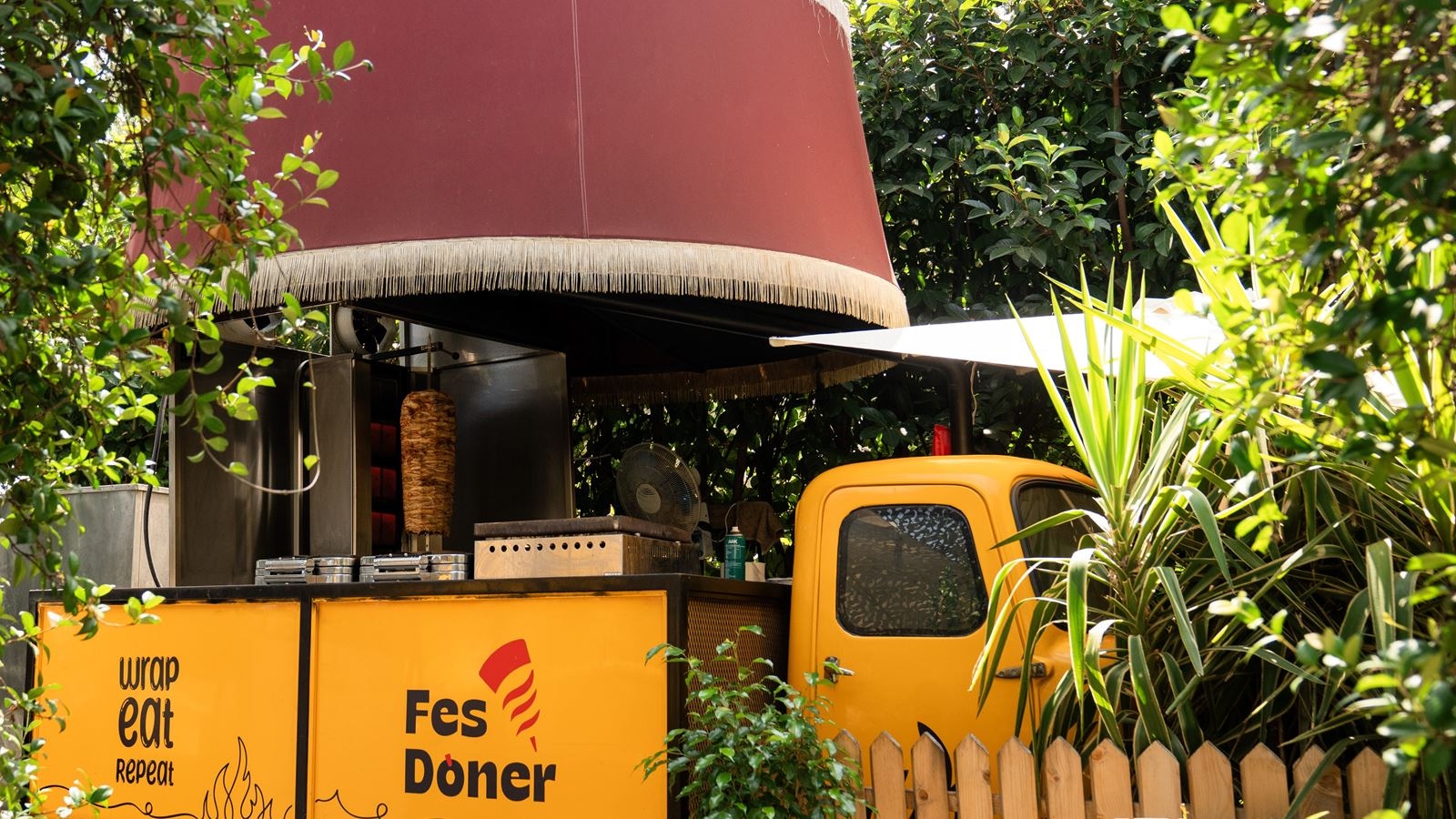 restaurants-food-trucks-mobile-kitchens-from-all-the-world