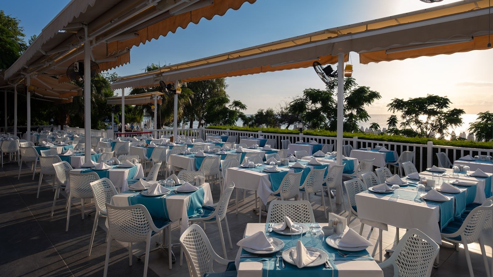 restaurants-restaurants