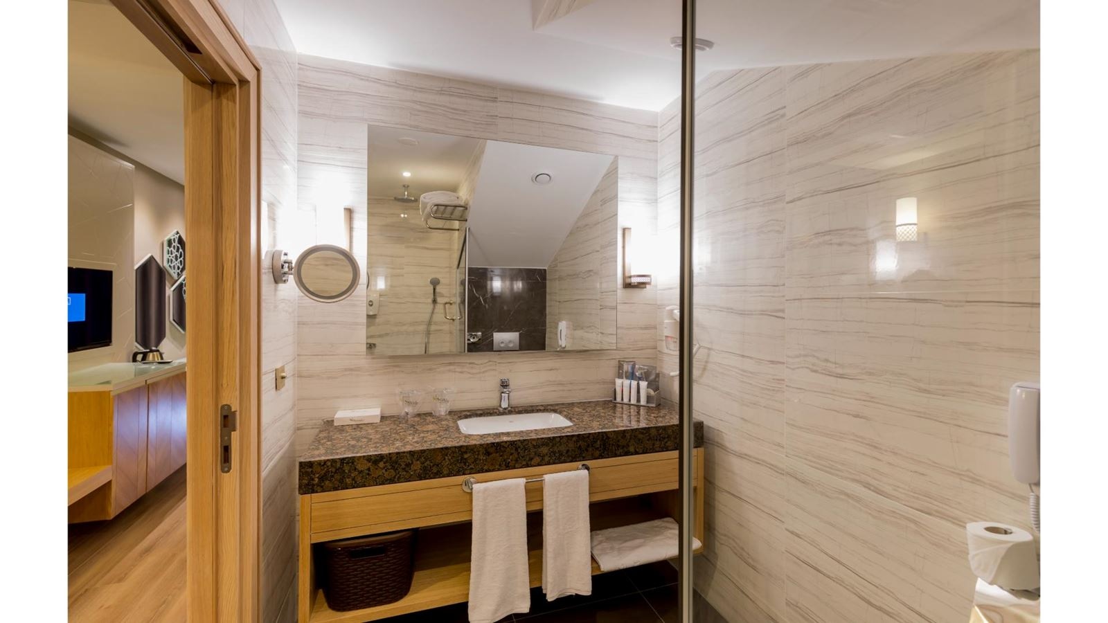 rooms-deluxe-dublex-family-room