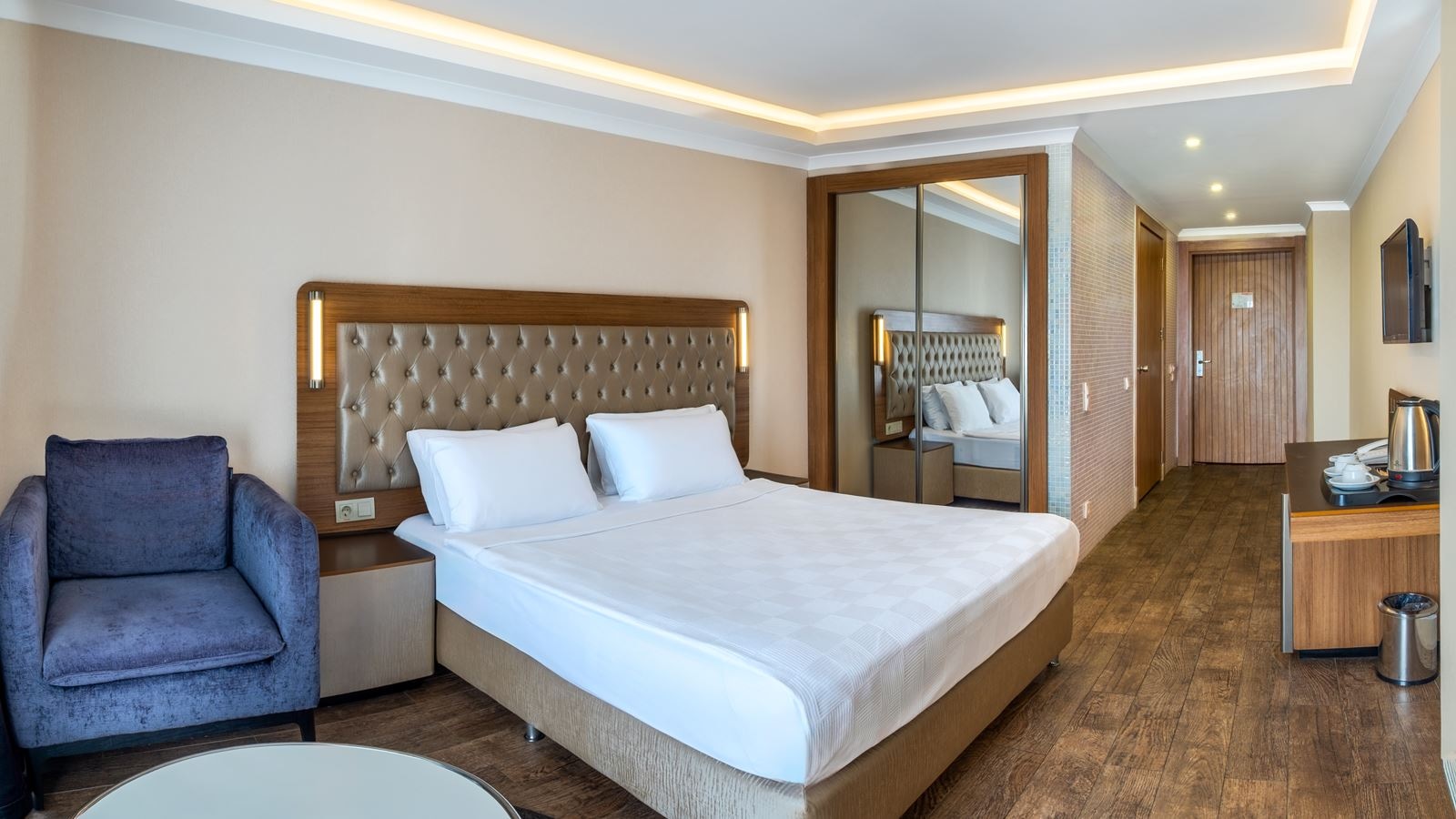 rooms-standard-room-land-view