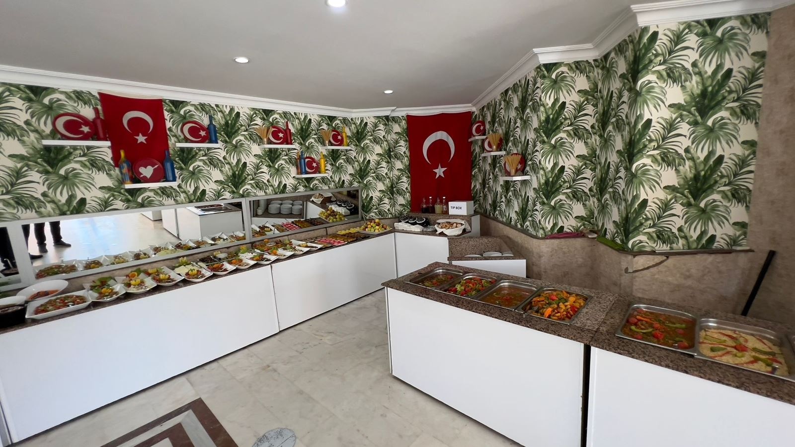 restaurants-main-building