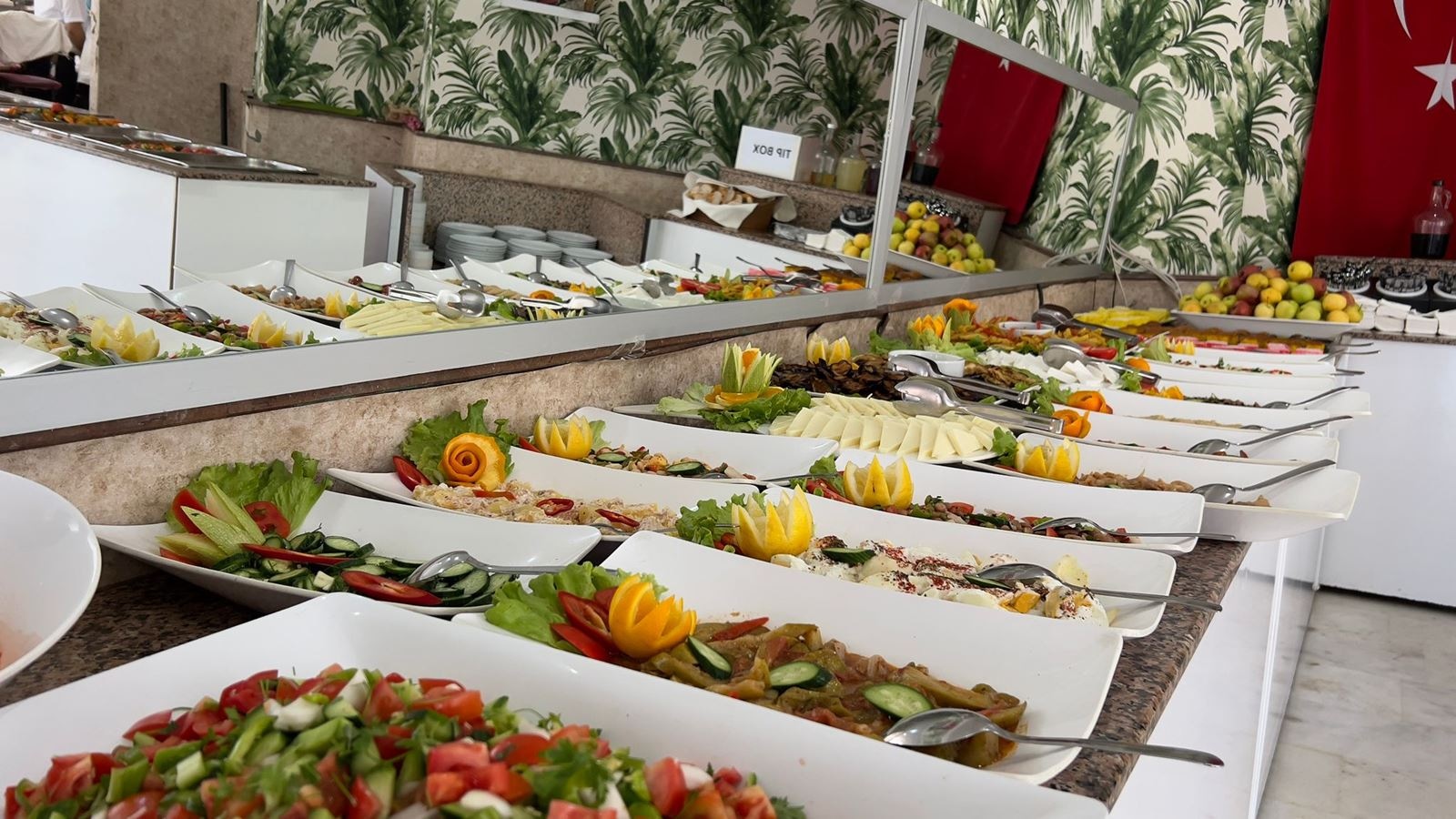 restaurants-main-building