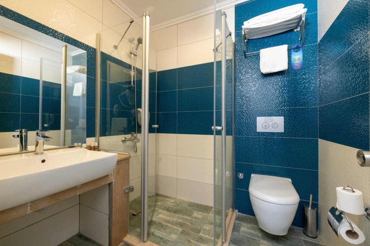 rooms-standard-room-land-view