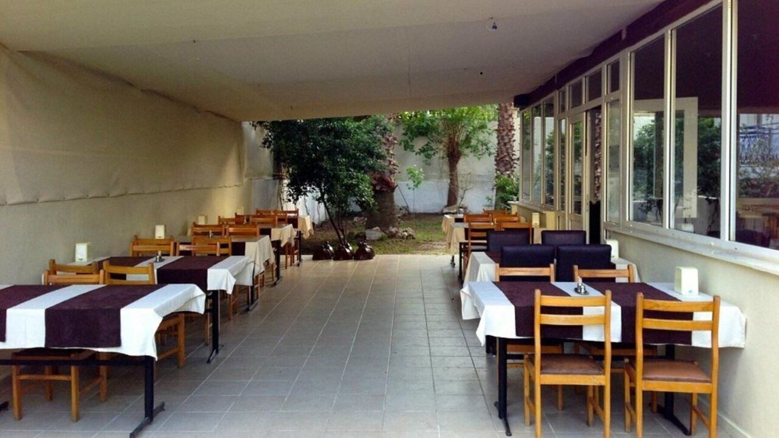 restaurants-restaurants