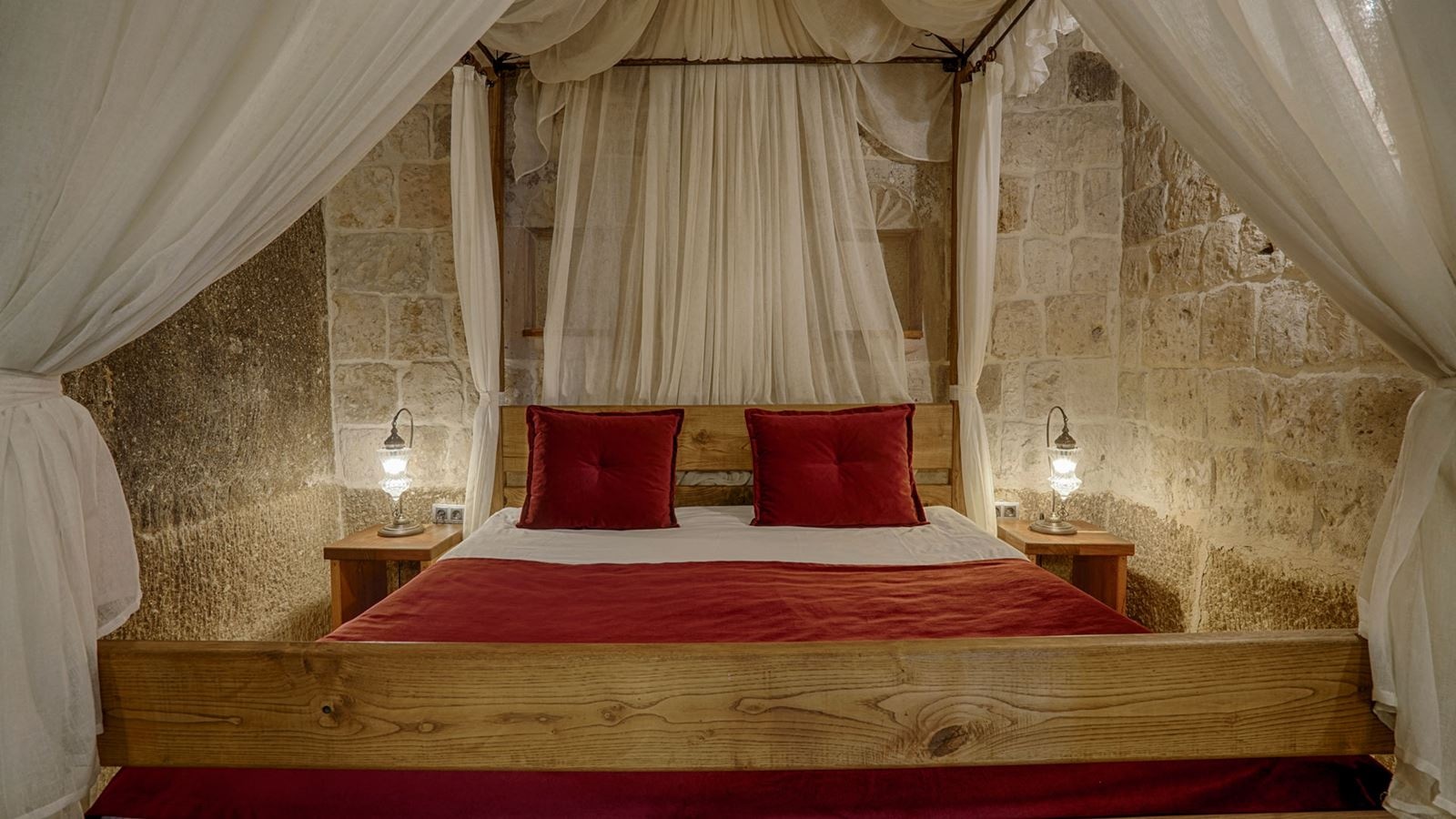 rooms-cave-suite