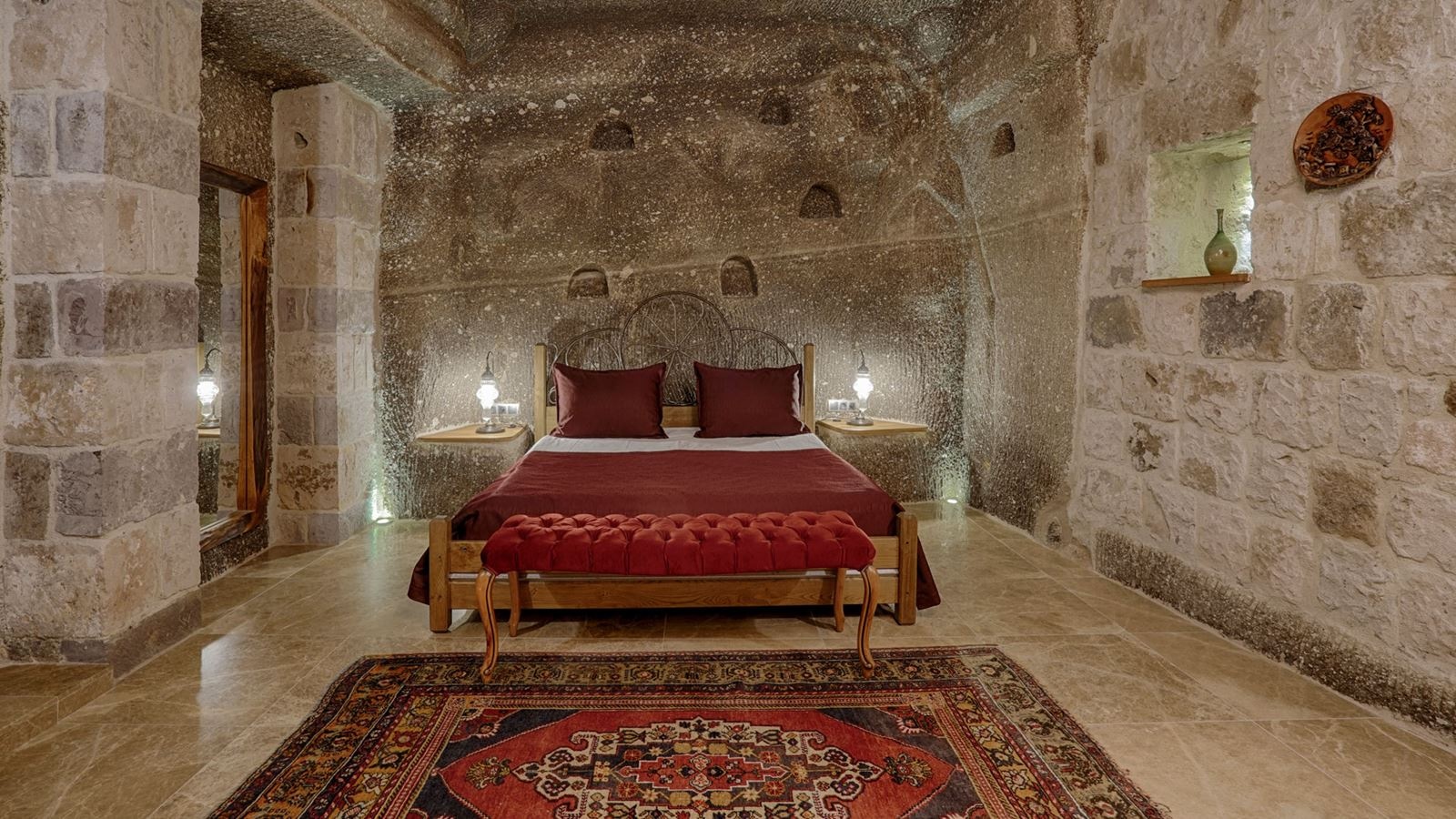rooms-cave-suite