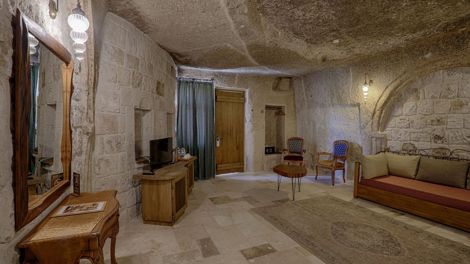 rooms-cave-suite