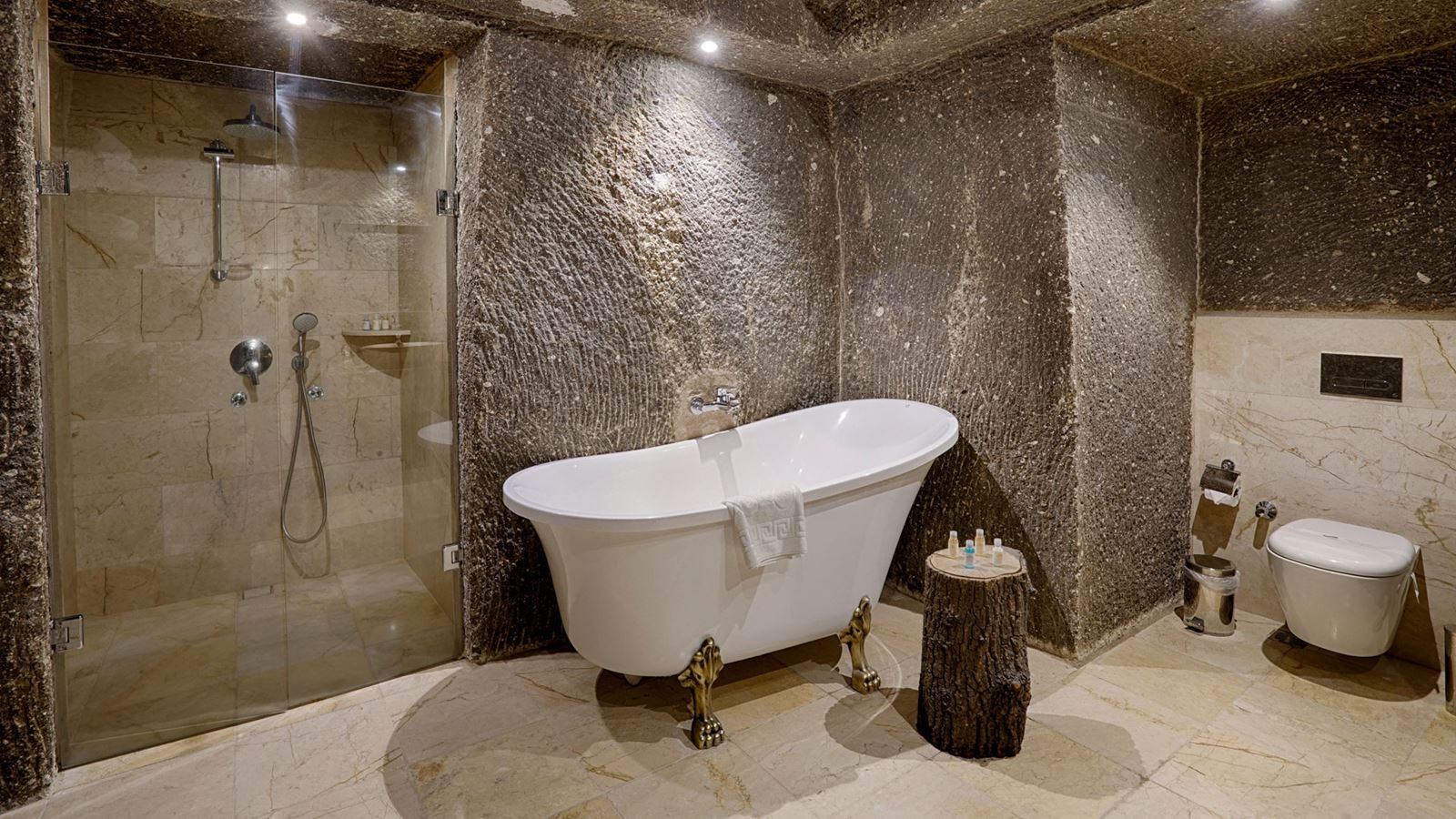 rooms-cave-suite