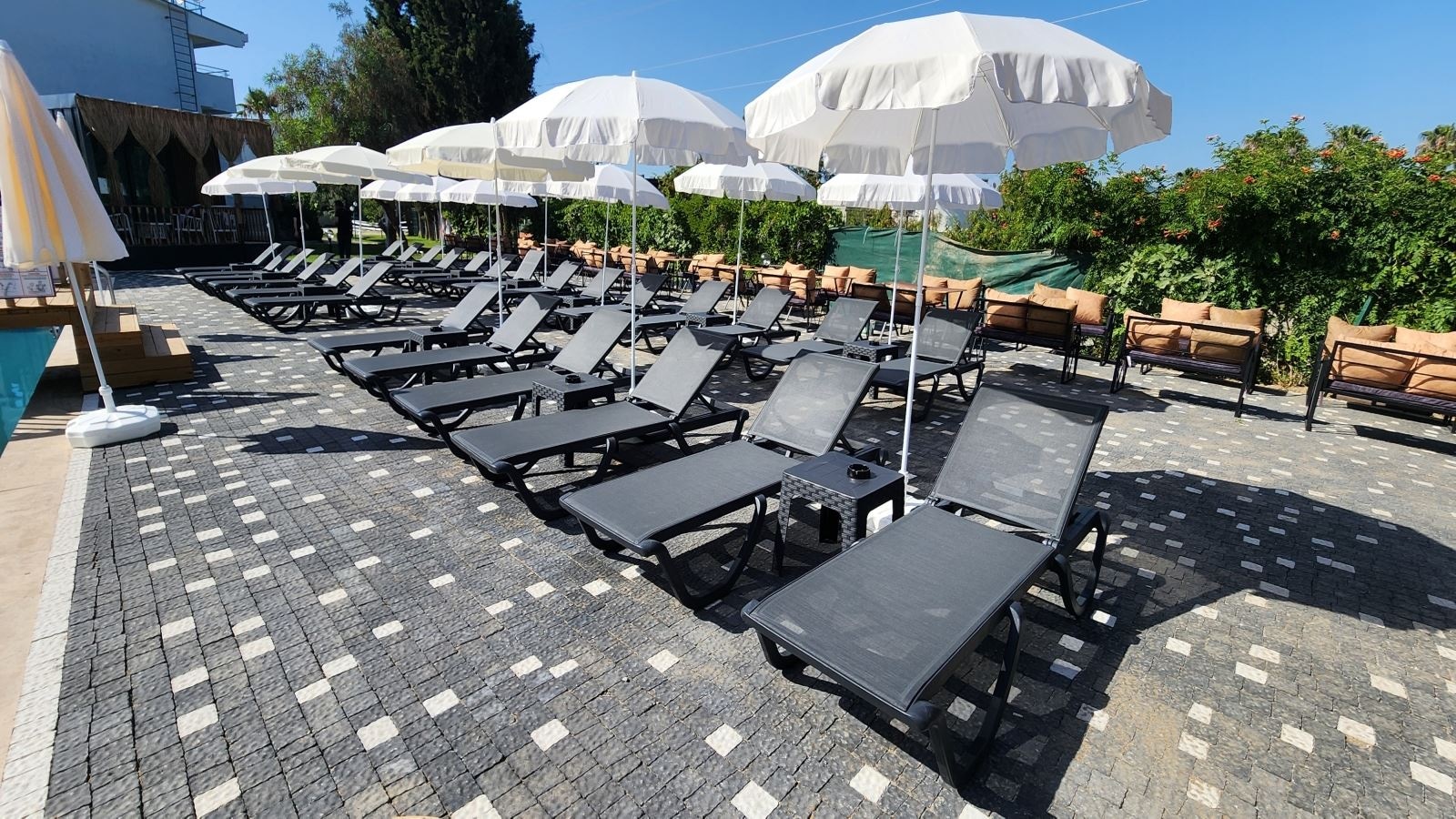 rooms-luxury-beach-suite