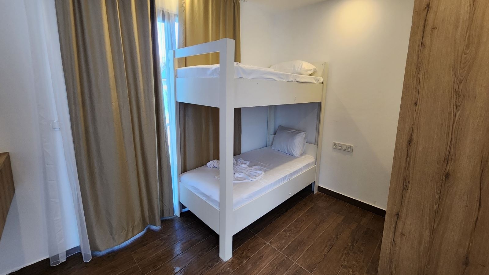 rooms-luxury-beach-suite