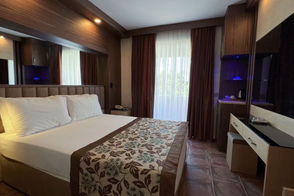 rooms-anex-room-balcony