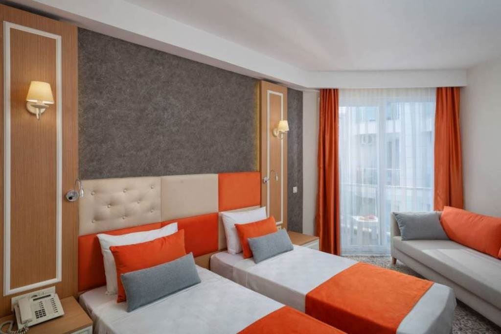 rooms-connection-suite-room
