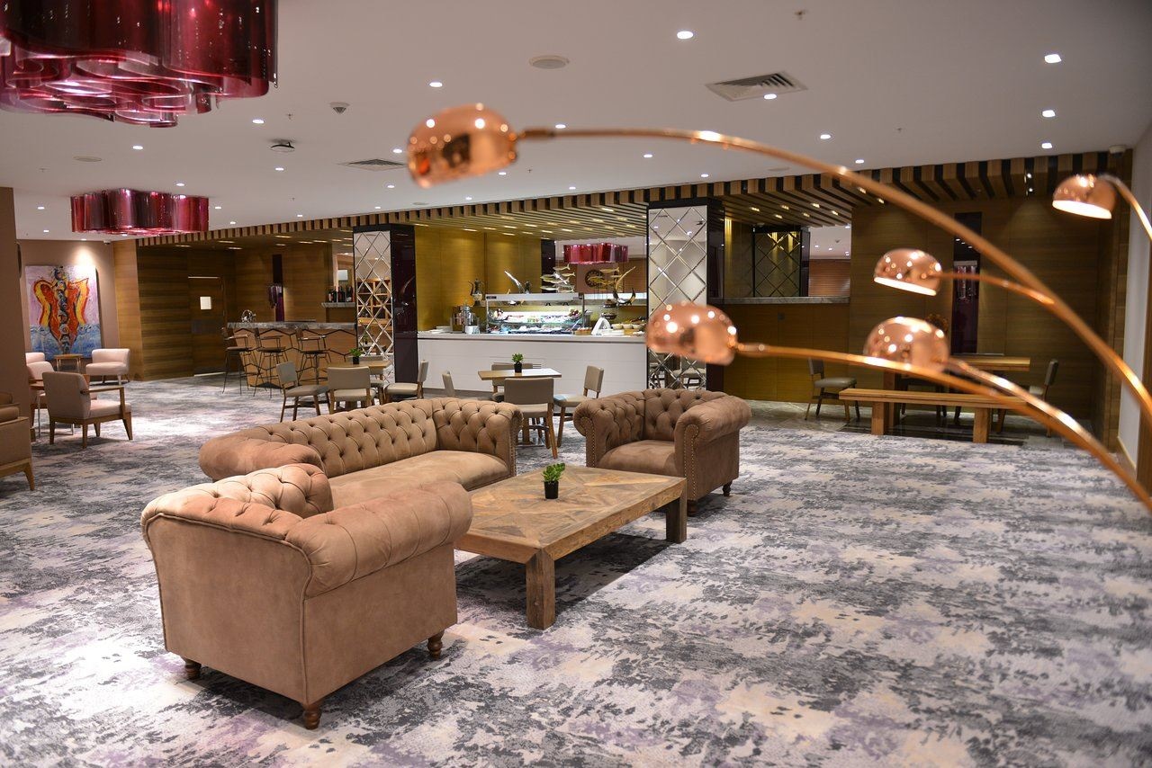 bars-executive-lounge