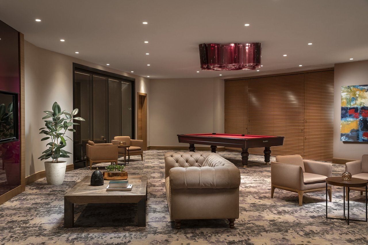 bars-executive-lounge