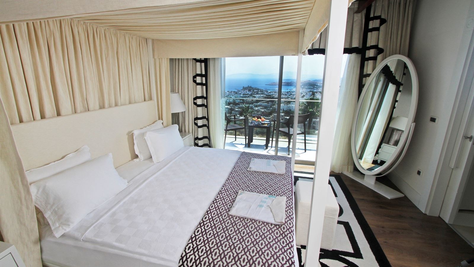 rooms-luxury-room-sea-view