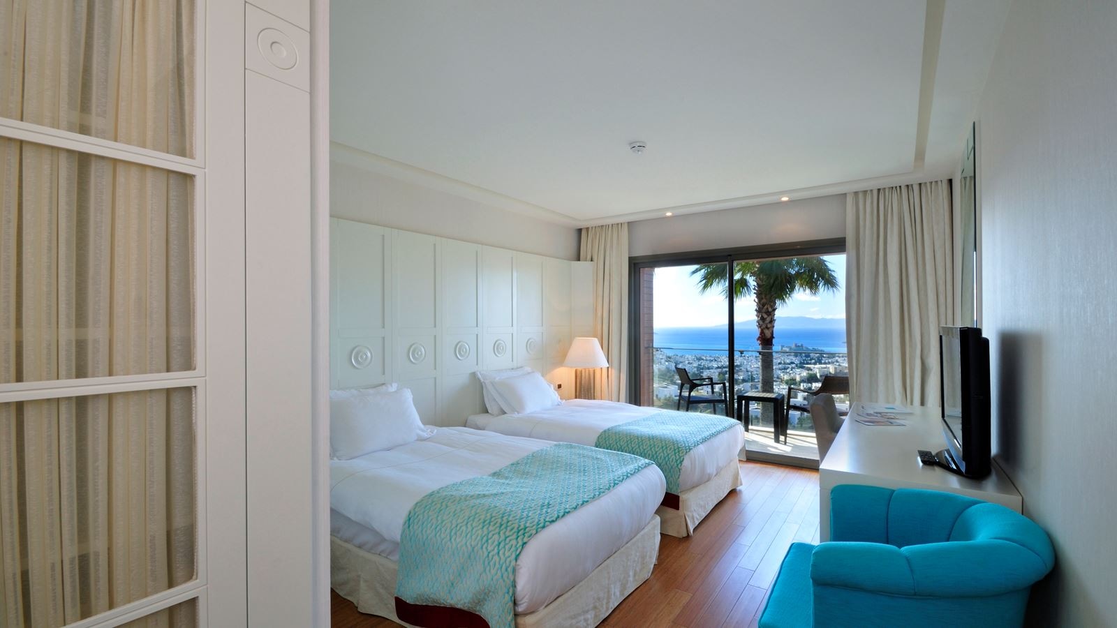 rooms-luxury-room-sea-view
