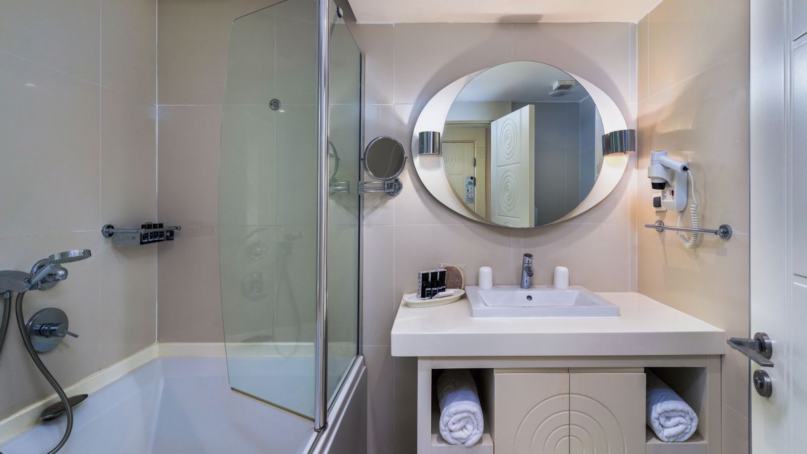 rooms-luxury-room-sea-view